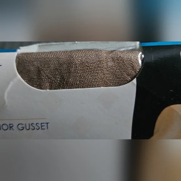 Body Wrappers Total Stretch Dancer's Tights, Size 3X-4X, Shade Ultimate Shimmer - Picture 4 of 4